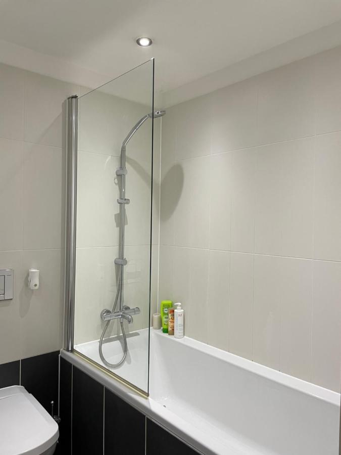 Wharf Inn Premier Apartment Central Manchester - Free Private Parking Eksteriør bilde